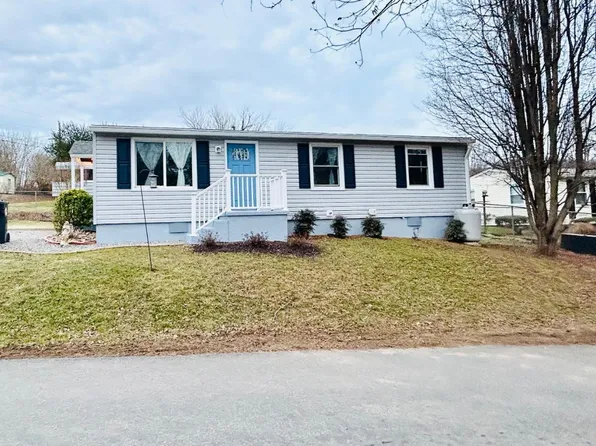 704 Liberty St, Bedford, VA 24523