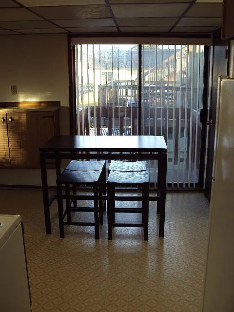 1 bed, 500 sqft, $1,800 — Photo 4