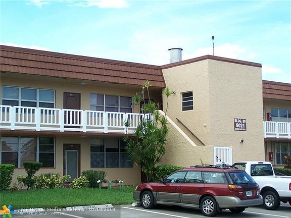2nd image of 9021 Sunrise Lakes Blvd APT 206