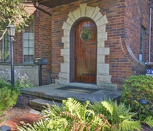 3rd image of 26823 Russell Rd