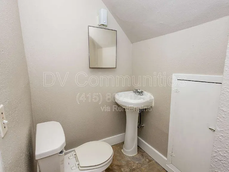 3818 Highland Rd — Photo 13