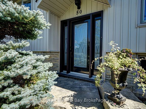 3rd image of 50 Hilltop Ct