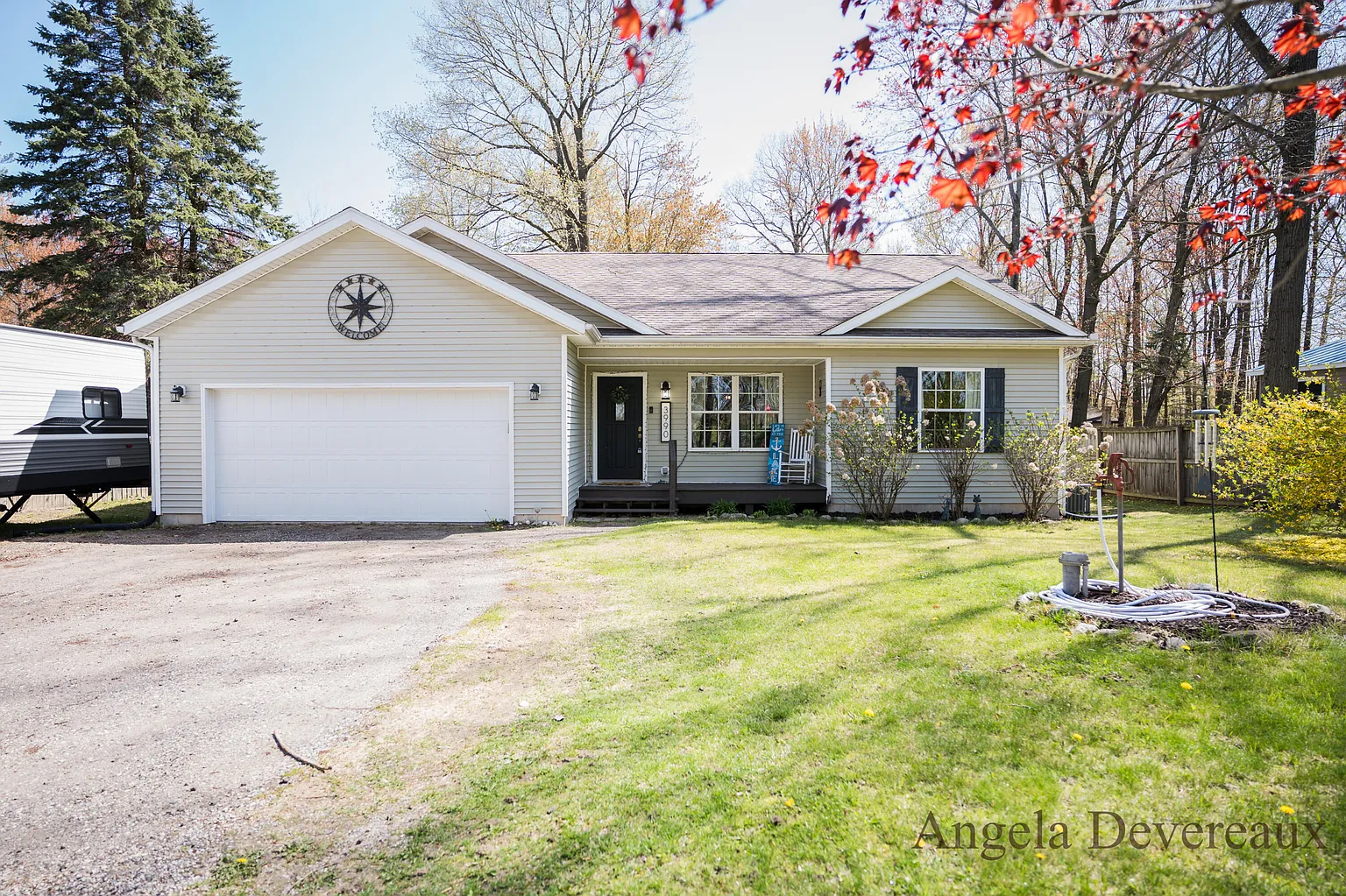 3990 E Shore Dr photo 1