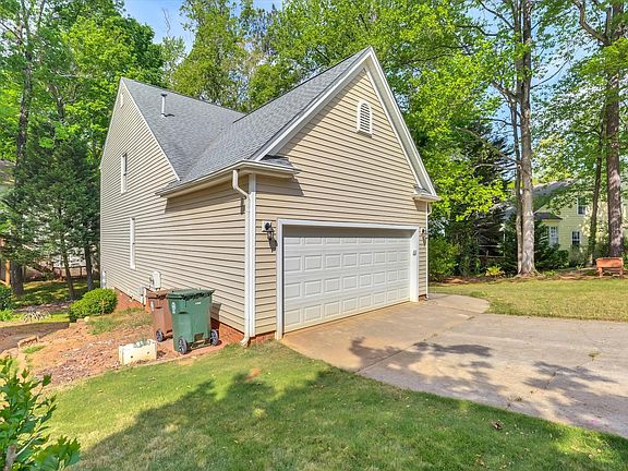 3rd image of 102 Durington Pl