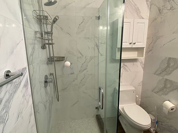 4th image of 714 Pacific Ave APT 1