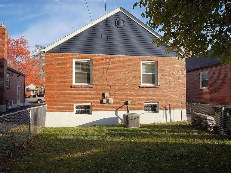 6750 Julian Ave — Photo 21