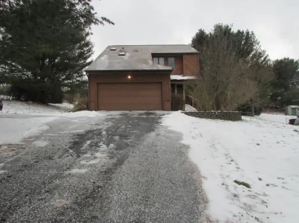 166 Troy Rd, Ithaca, NY 14850