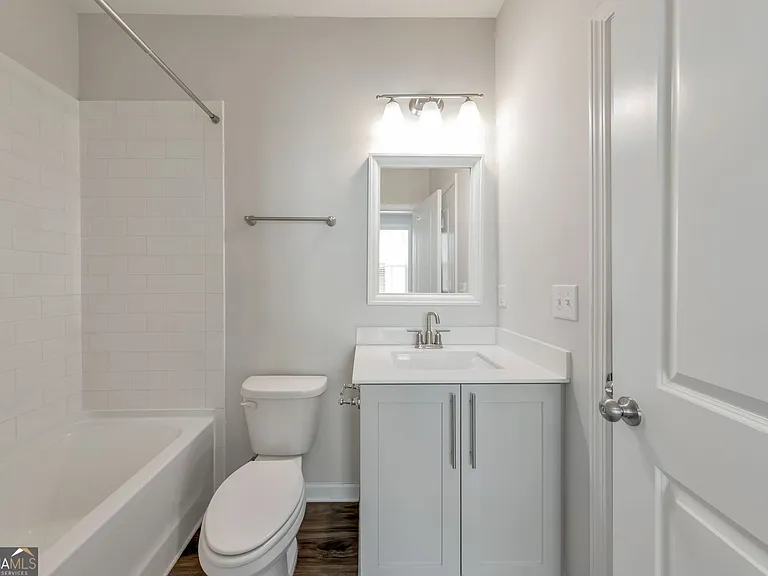 910 Brees Ct — Photo 18