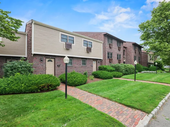 Shaker Glen Village, 241 Lexington St #0c9876343, Woburn, MA 01801