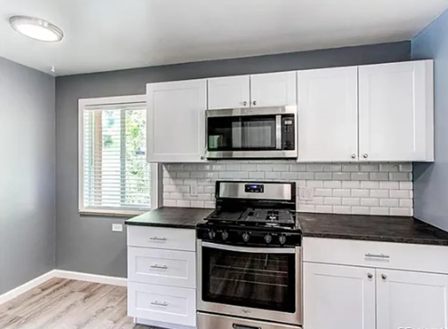 Charming 2-Bedroom Home in Athmar Park with Fenced Yard & Denver Skyline Views! — Photo 4
