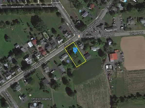 260 E Broad St, Trumbauersville, PA 18970