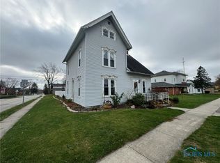 208 E North St, West Unity, OH 43570