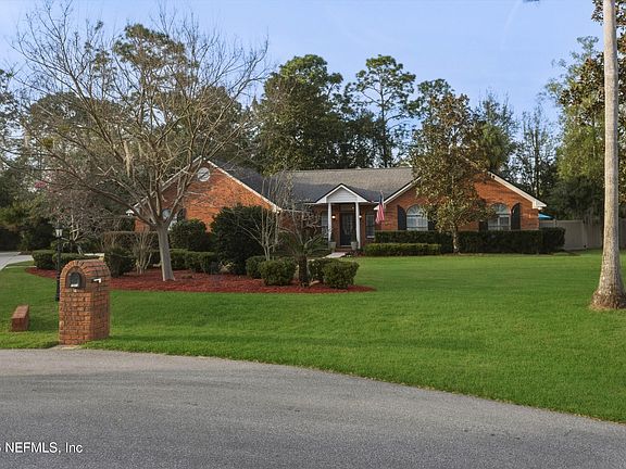 2nd image of 1977 FALCON Court