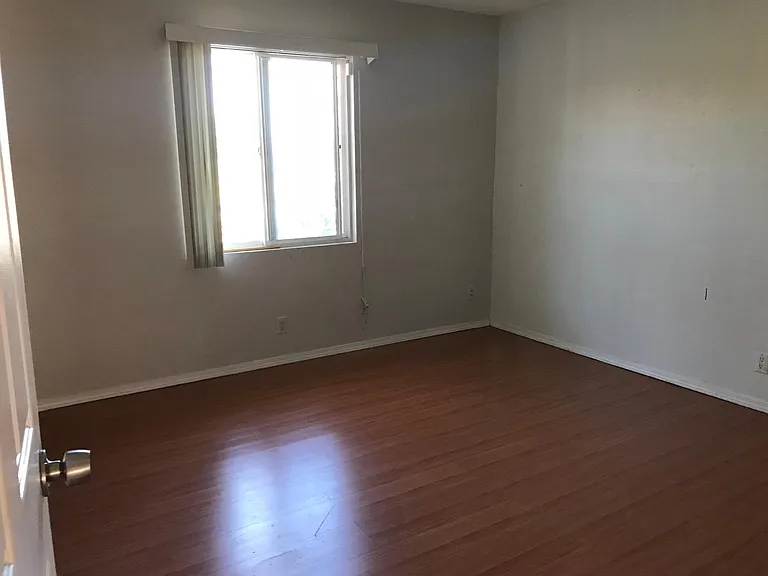 4113 Chama St NE — Photo 9