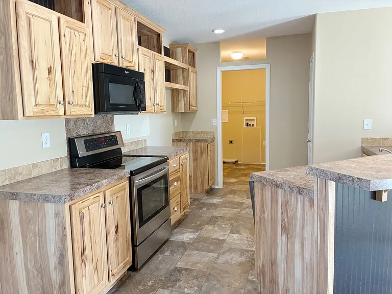 2203 N Travis Way — Photo 4