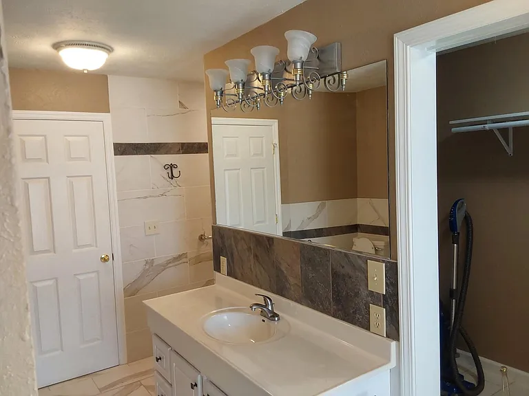 Twin Rivers Dr — Photo 13
