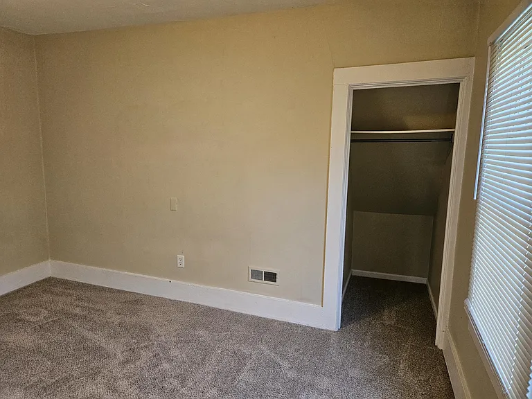 125 N Summit St #1 — Photo 6