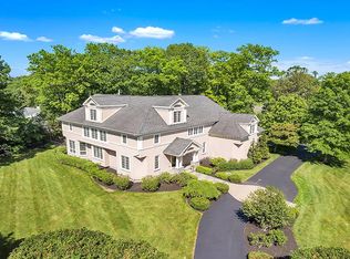 9 Governors Way, Madison, CT 06443
