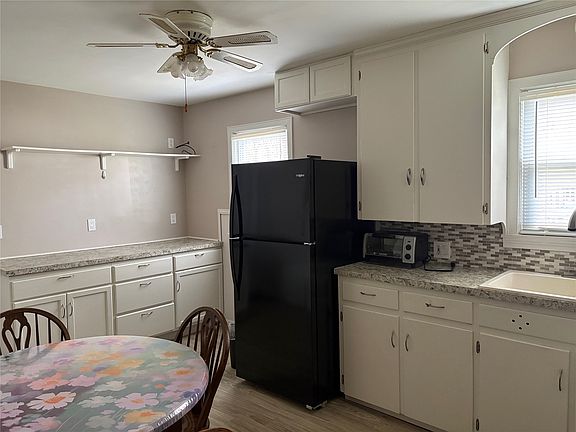 3rd image of 317 Andrews St