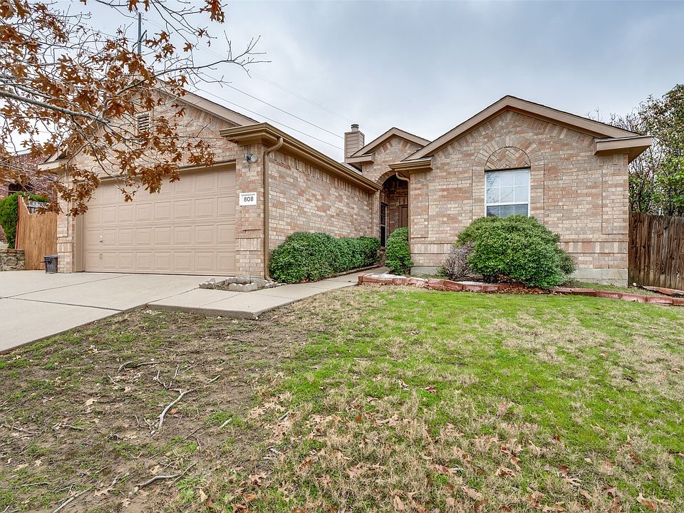1st image of 808 Lone Pine Dr