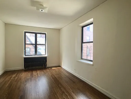 Rented by Sovereign Associates | media 7