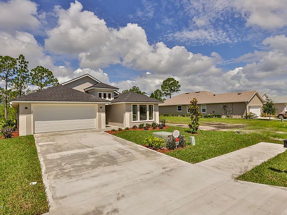5th image of 222 Catriona Dr