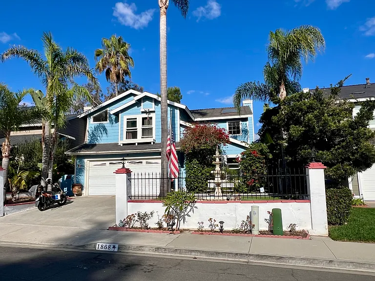 1868 Palisades Dr — Photo 16