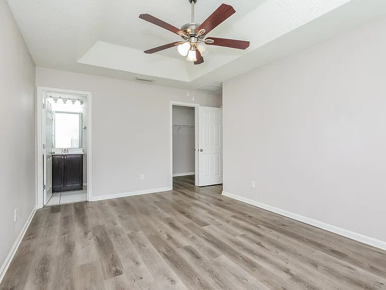 1329 Biscayne Grove Ln — Photo 9
