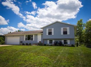 104 Peach Tree Ln, Winona Lake, IN