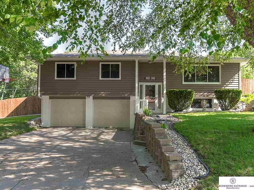 1st image of 8038 Wirt Cir