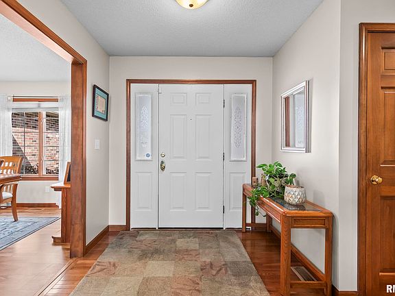 5th image of 3924 Old Mill Ln