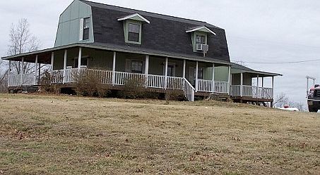 1st image of 1050 Emmerton Ln
