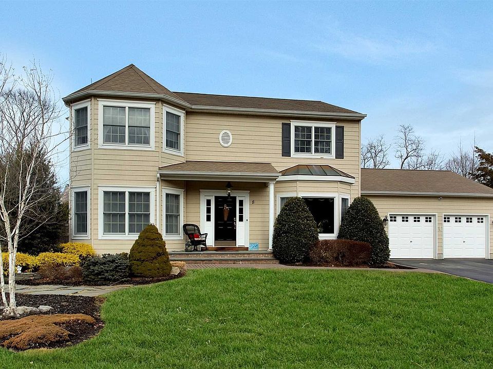 1st image of 11 Abbey Creek Ct