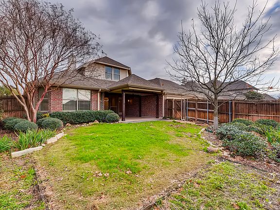 2nd image of 7815 Hillsdale Dr