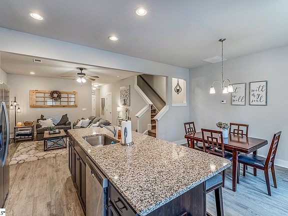 5th image of 227 Keaton Ct