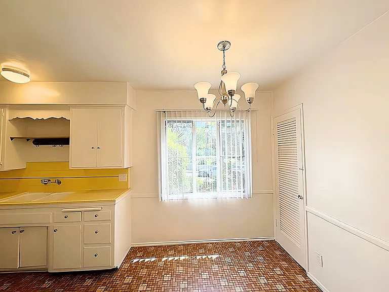 4919 Beverly Blvd #1 — Photo 4