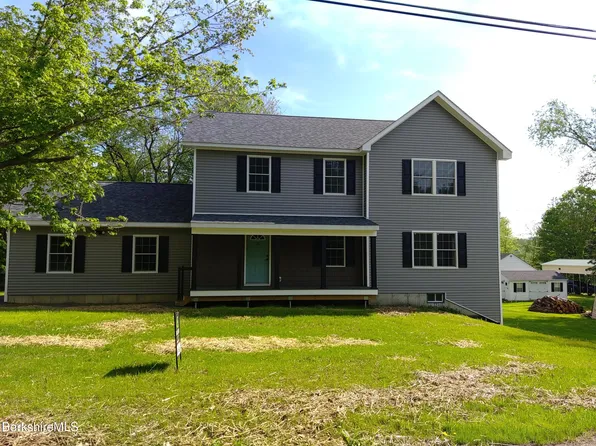 18 Lacona St, Lanesborough, MA 01237