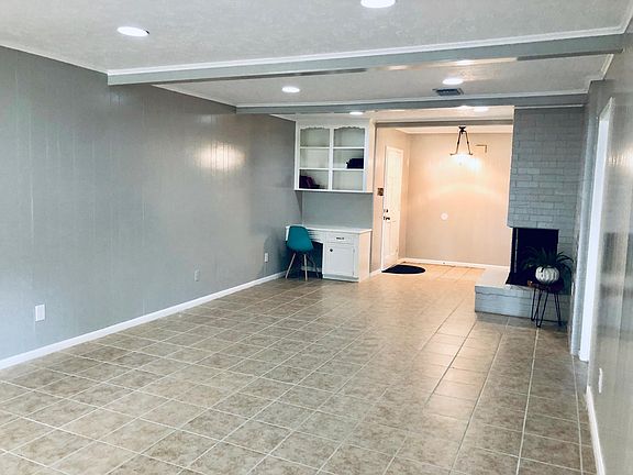 3rd image of 3315 Palm Desert Ln #B