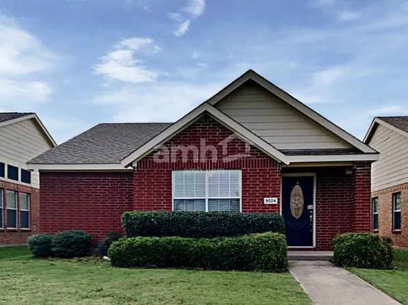 9024 Eastwood Ave, Aubrey, TX 76227