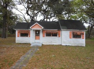 313 Albany Ave, Deland, FL 32724
