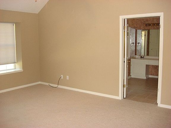 3rd image of 11218 Crossland Dr