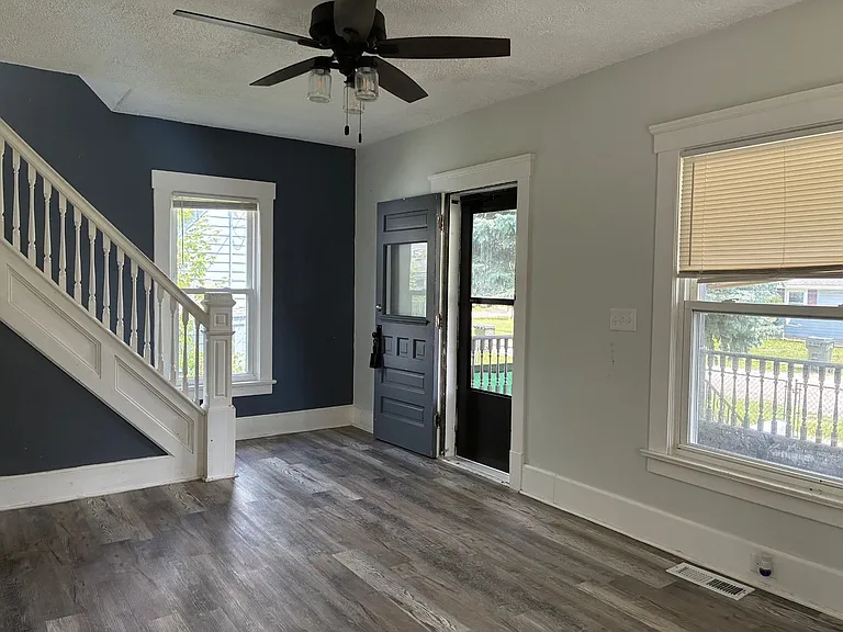 118 Floral Ct — Photo 10