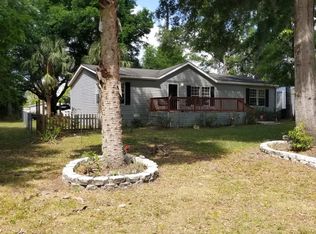 110 Hudson Dr, Satsuma, FL 32189