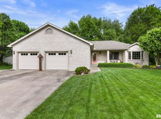 762 Cherokee Dr, Springfield, IL 62711