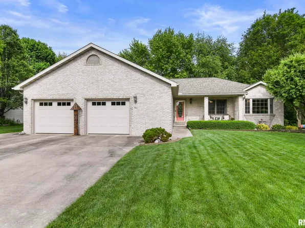 762 Cherokee Dr, Springfield, IL 62711