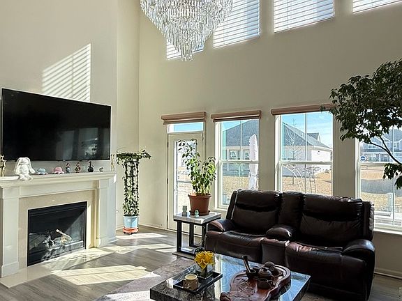 4th image of 16143 S Lakeview Rd