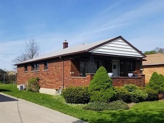 2nd image of 2936 Seneca Ave