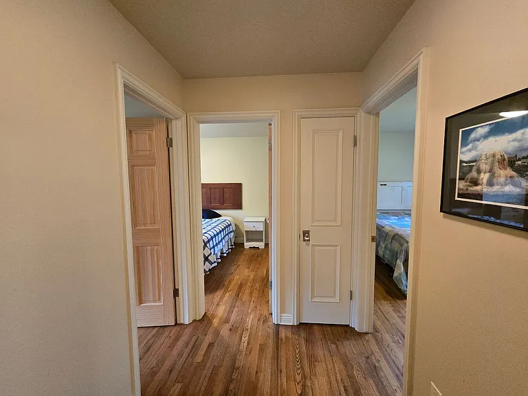 296 Mesa Dr — Photo 6