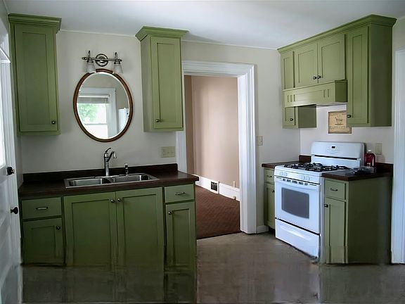 3rd image of 1346 Winnebago Ave
