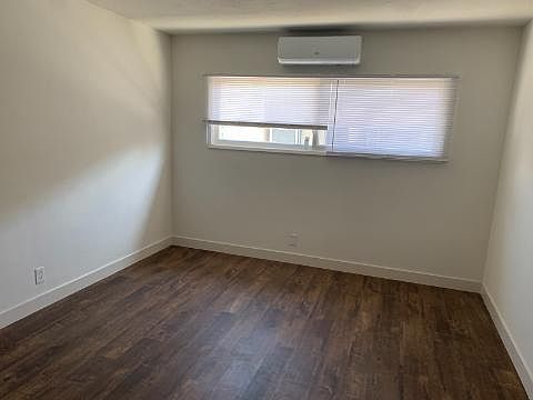 3rd image of 3541 Keystone Ave #41-1/2